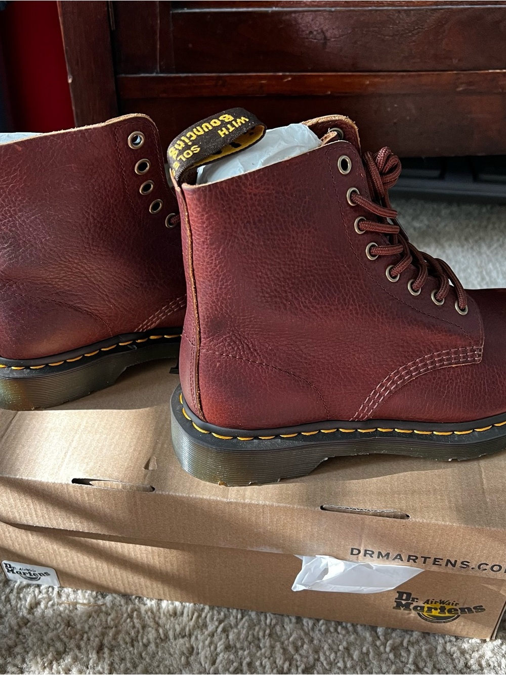DR. MARTENS 1460 PASCAL BOOTS SIZE 8/39 NEW - Picture 2 of 5